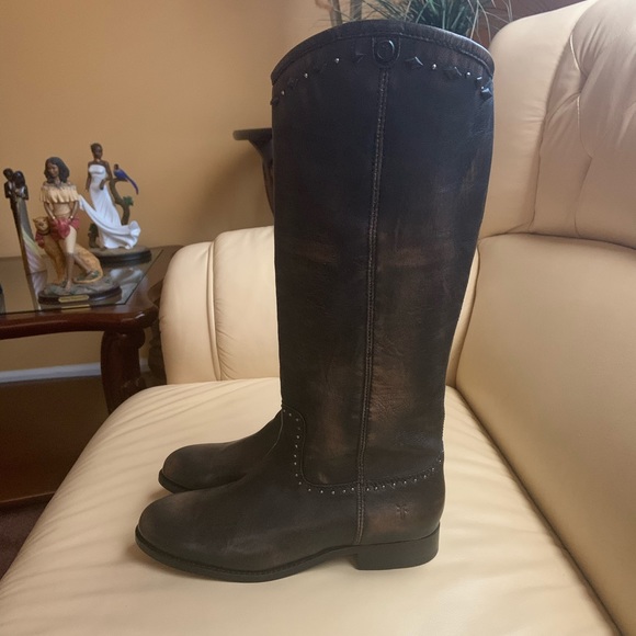 melissa button multi stud short